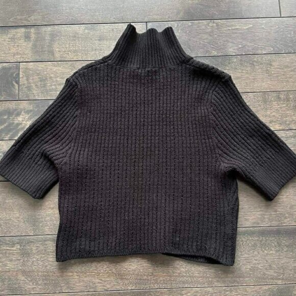 Free People Cropped Mock Neck Sweater - NEW - Picture 2 of 2